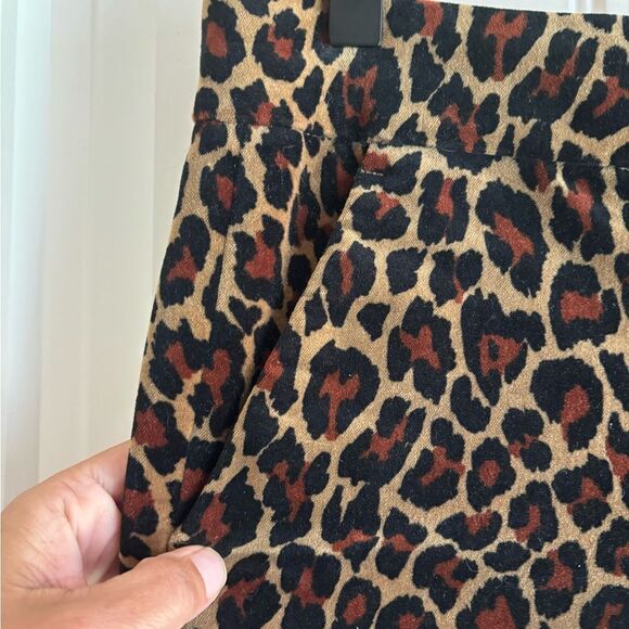 A.L.C. Harrison Velvet Leopard Print ankle pant cropped - Picture 5 of 10